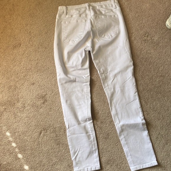 KanCan white stretch denim women’s jeans size 31 or 11/29 inseam, like new - Picture 3 of 8